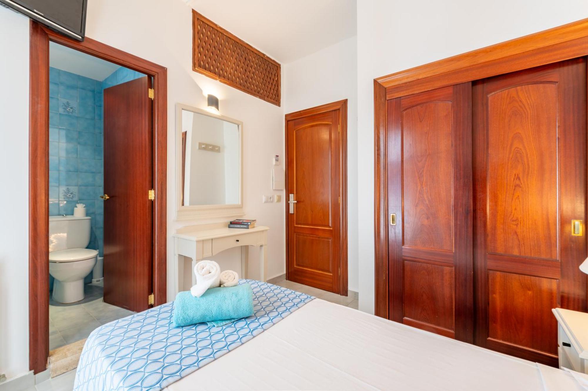 Hotel Martorell By Mhr Colonia de Sant Jordi Ngoại thất bức ảnh