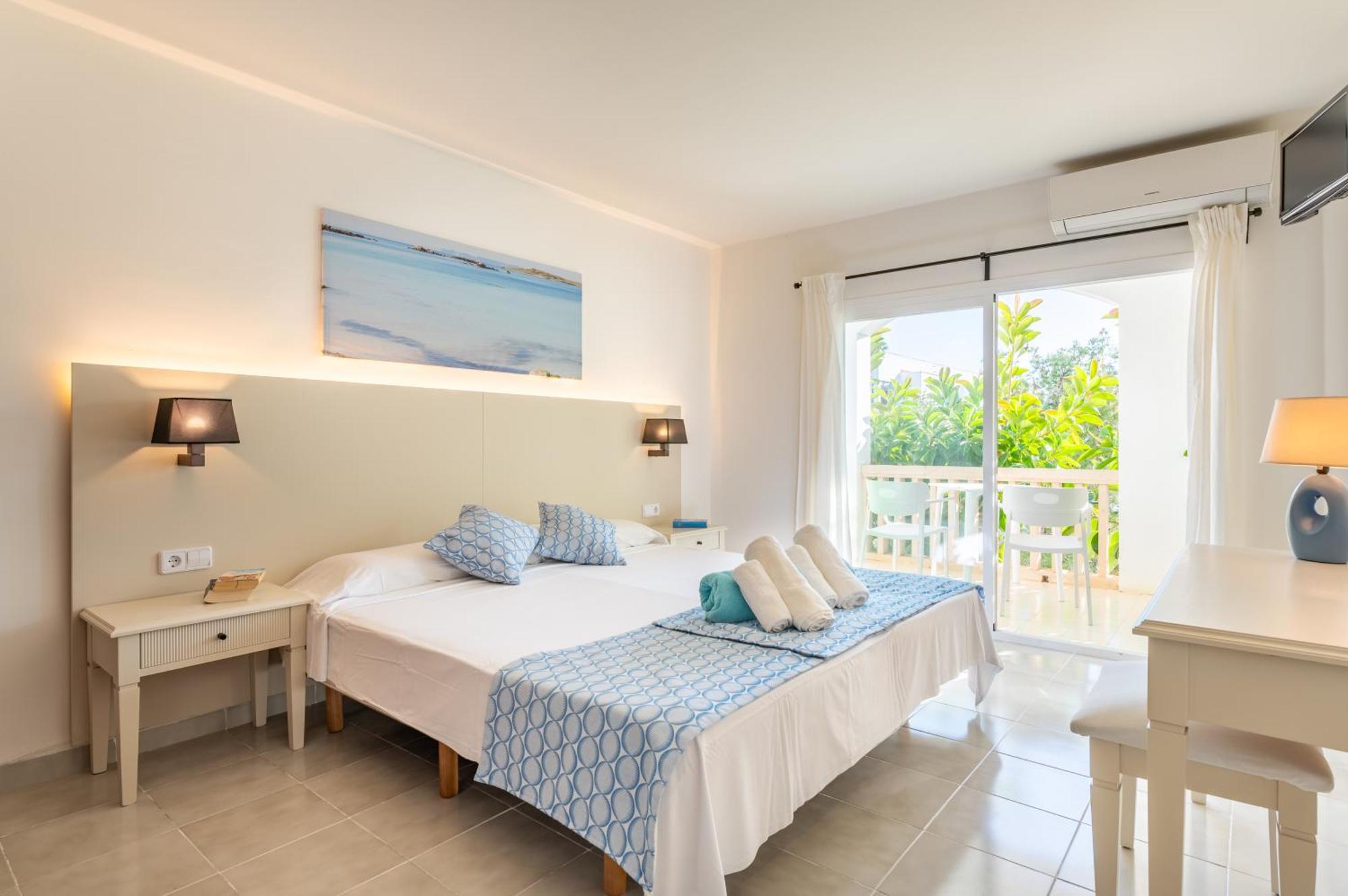 Hotel Martorell By Mhr Colonia de Sant Jordi Ngoại thất bức ảnh